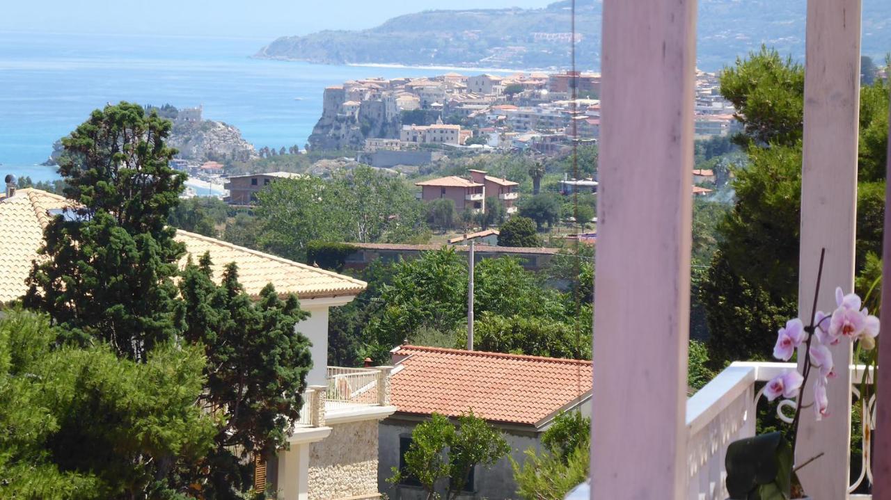 Appartamento Panoramico Santa Domenica Санта-Доменіка Екстер'єр фото