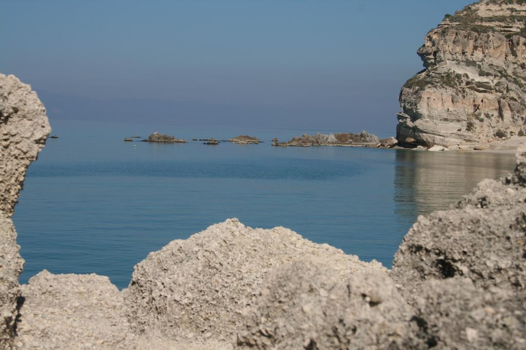 Appartamento Panoramico Santa Domenica Санта-Доменіка Номер фото